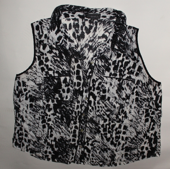 Animal print button up tank - Picture 1 of 5